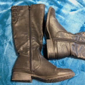 Black zip-up knee boots knit detail from hush puppies